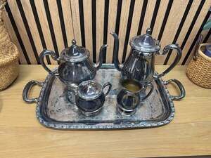 Vintage Oneida Community Tudor Plate Queen Bess Silver Plated Tea Set with Tray